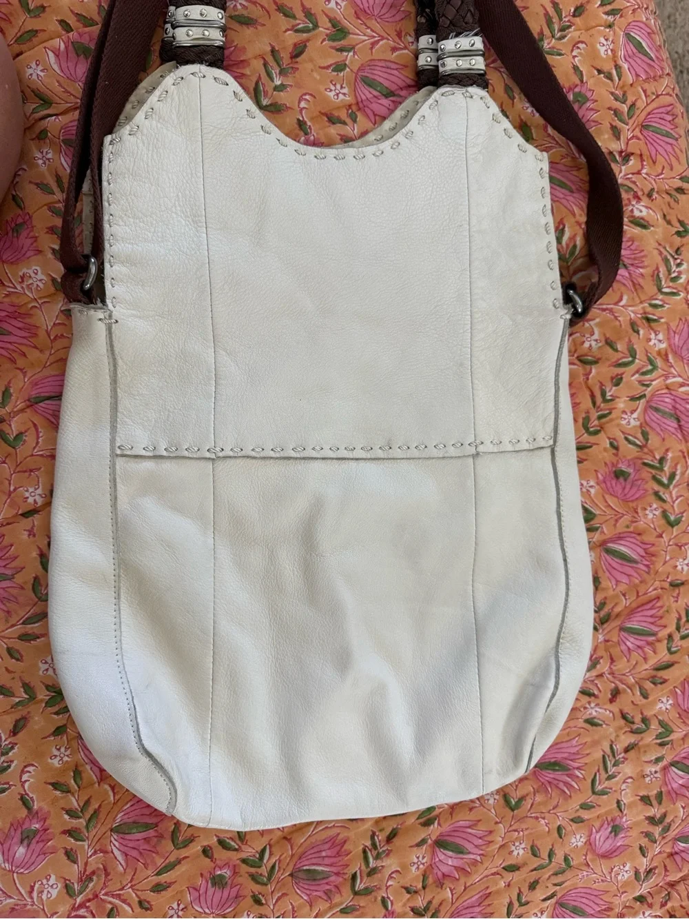 THE SAK Pebbled White & Brown Leather Slouch Bag Bucket Bag Purse